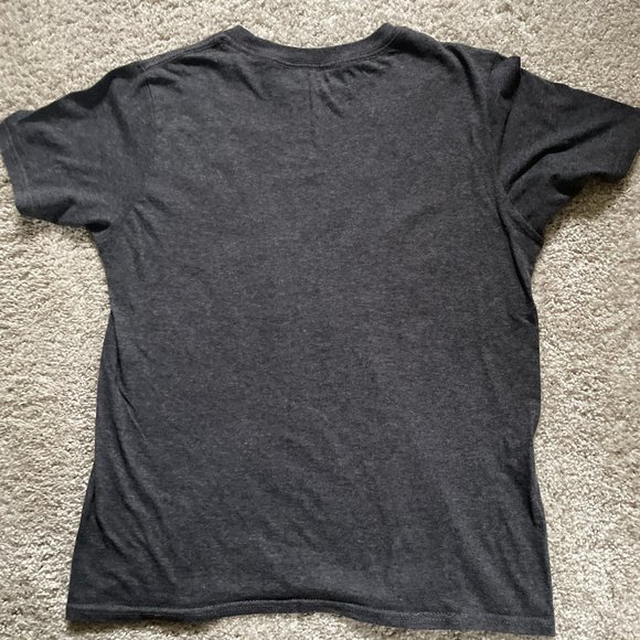 Star Wars The Mandalorian The Force Is Strong With This One Boy's Large T-Shirt - Picture 4 of 6